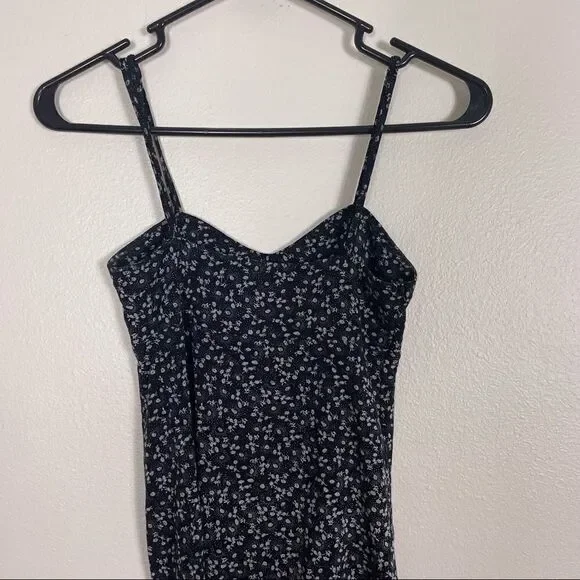 ASO TVD RARE Intimately Free People Black w/ White Floral Cami Tank Top - Picture 6 of 9